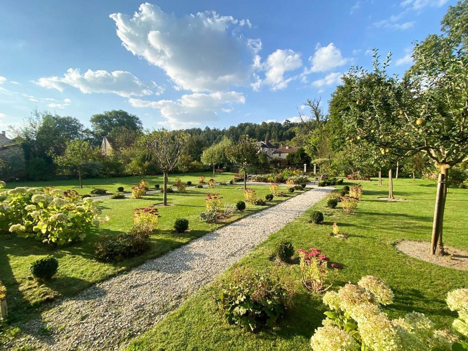 Domaine Hotel De France Cunfin エクステリア 写真